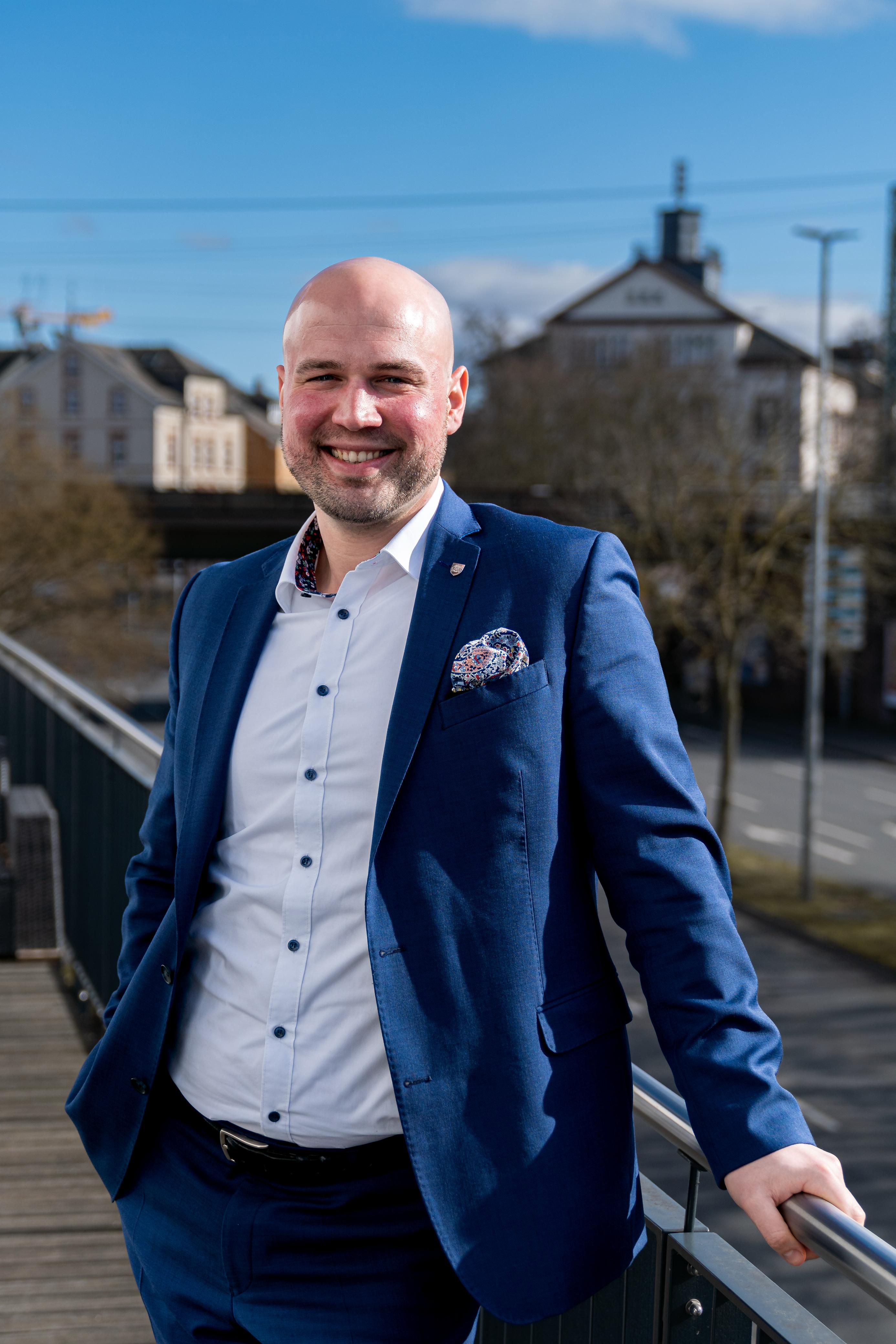 Portrait Nils Holl